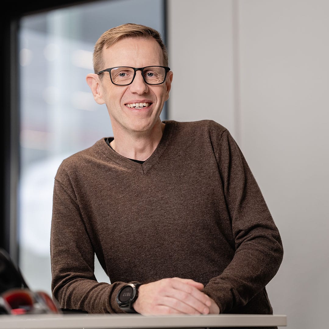 Elegantes Mitarbeiterfoto in St. Gallen portraitiert Person in der Funktion Entwicklung