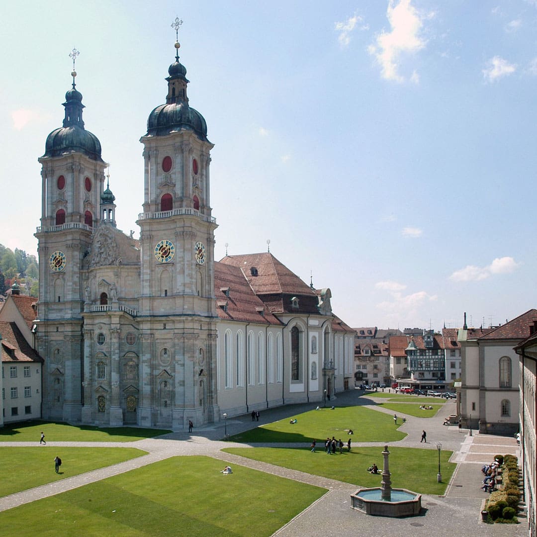 Die Fotografie Kurse in  St. Gallen finden auf dem Klosterplatz statt